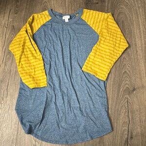 Lula Roe 3/4 length shirt! Very soft!